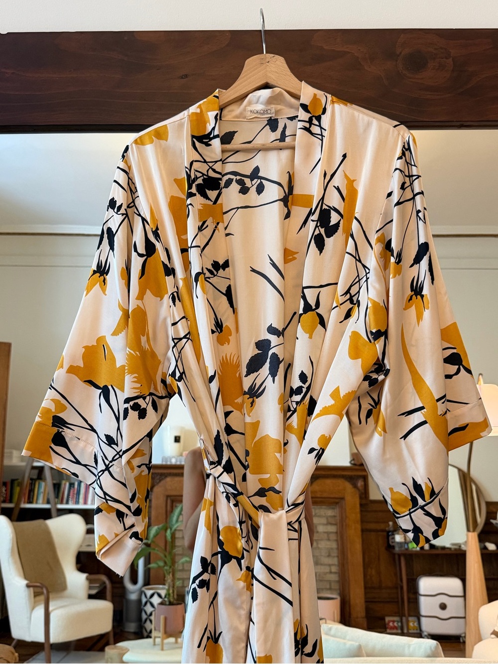 Floral Satin Robe with Yellow & Black Print - One Size - Picture 4 of 4